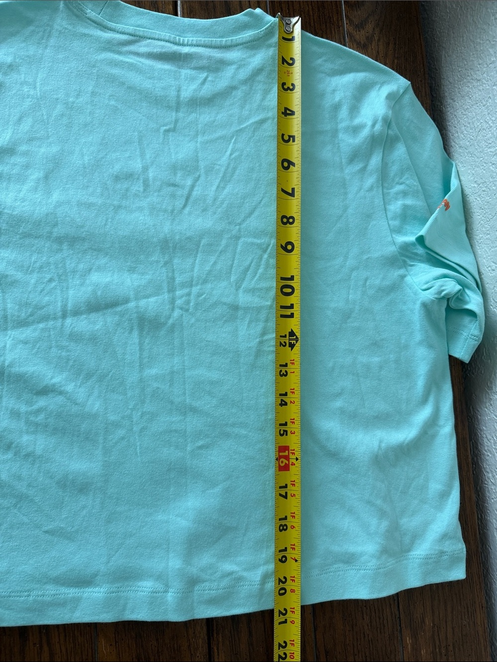 American Eagle Bubble Tee Shirt Women’s Size XS Mint with Orange Letters - Picture 9 of 9